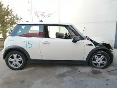 Veicolo di demolizione bmw mini (r50,r53) one dell'anno 2006 alimentato w10b16a
