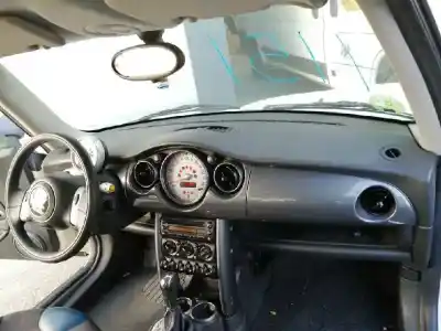 Veicolo di demolizione bmw mini (r50,r53) one dell'anno 2006 alimentato w10b16a