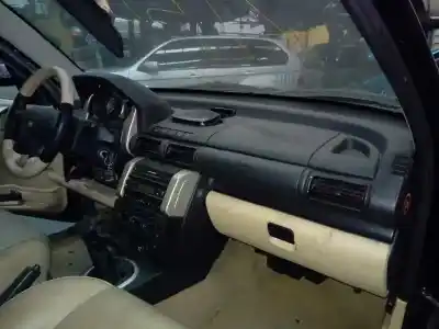 Veículo de Sucata land rover freelander e familiar do ano 2003 alimentado m47