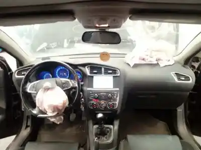 Veicolo di demolizione citroen c4 lim. exclusive dell'anno 2010 alimentato 9hr