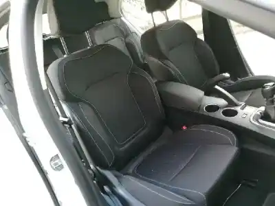 Veículo de Sucata renault megane iii berlina 5 p business do ano 2016 alimentado k9k656