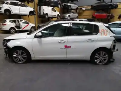 Vehicul casat peugeot                                            308                                                                                                                                                                                                                                                        active                                                                                                                                                                                                                                                     al anului 2014 alimentat 9hp