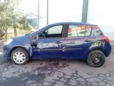 Veículo de Sucata RENAULT CLIO III Authentique do ano 2007 alimentado K9K768