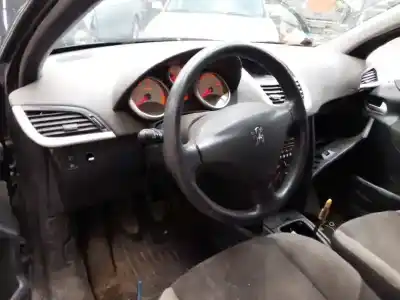 Scrapping Vehicle peugeot 207 confort of the year 2007 powered kfv