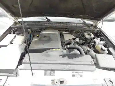Véhicule à la ferraille land rover                                         discovery ii (l318)                                                                                                                                                                                                                                        2.5 td5 4x4                                                                                                                                                                                                                                                de l'année 2002 alimenté td5