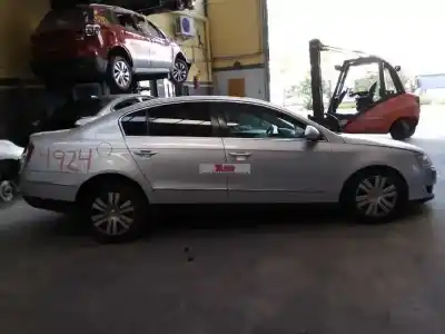 Здавання транспортного засобу VOLKSWAGEN PASSAT BERLINA (3C2) Advance року 2005 потужний BKP