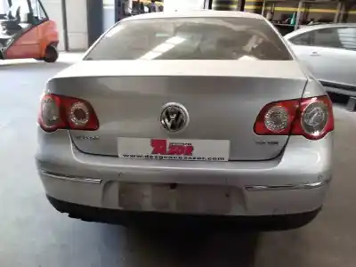Veículo de Sucata volkswagen passat berlina (3c2) advance do ano 2005 alimentado bkp