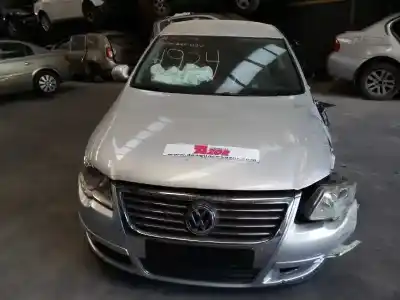 Veículo de Sucata volkswagen passat berlina (3c2) advance do ano 2005 alimentado bkp