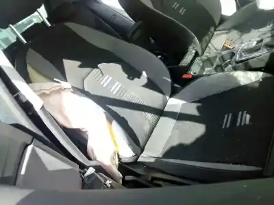Здавання транспортного засобу seat leon (5f1) style року 2019 потужний daca
