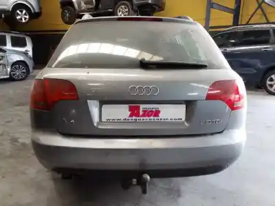 Veicolo di demolizione audi a4 avant (8e) 2.0 tdi dell'anno 2005 alimentato bpw