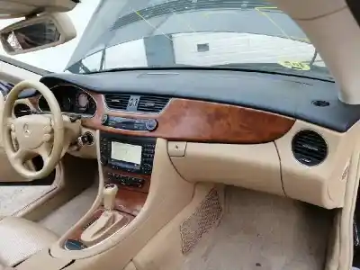 Véhicule à la ferraille mercedes-benz clase cls (w219) 320 cdi (219.322) de l'année 2007 alimenté 642920