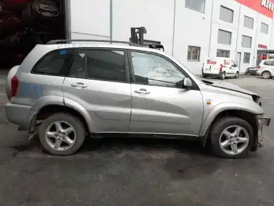 Здавання транспортного засобу TOYOTA RAV 4 (A2) 2.0 D4-D Sol 4X4 року 2003 потужний 1CDFTV