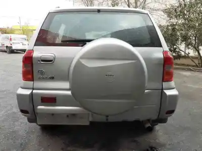 Scrapping Vehicle toyota rav 4 (a2) 2.0 d4-d sol 4x4 of the year 2003 powered 1cdftv