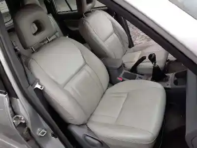 Scrapping Vehicle toyota rav 4 (a2) 2.0 d4-d sol 4x4 of the year 2003 powered 1cdftv