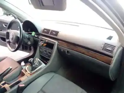 Veículo de Sucata audi a4 berlina (8e) 2.0 20v cat (alt) do ano 2001 alimentado alt