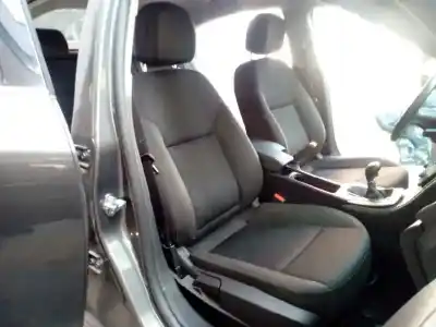 Veículo de Sucata opel insignia berlina sport do ano 2012 alimentado a20dt