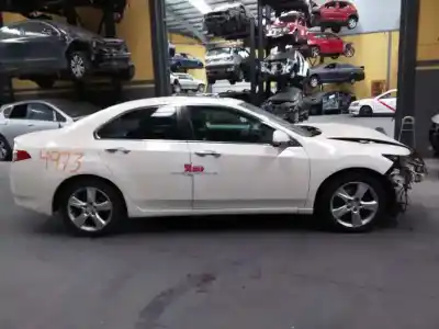 Sloopvoertuig HONDA ACCORD BERLINA (CU) Executive van het jaar 2011 aangedreven N22B1