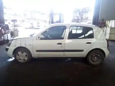 Утилизация автомобиля RENAULT CLIO II FASE II (B/CB0) Base Authentique года 2003 питание 
