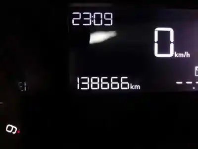 Veículo de Sucata peugeot 208 access do ano 2012 alimentado 8hr