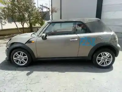 Vehicul casat BMW MINI CABRIO (R57) One al anului 2011 alimentat N16B16A