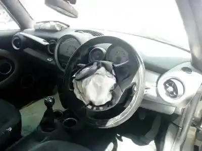 Scrapping Vehicle bmw mini cabrio (r57) one of the year 2011 powered n16b16a