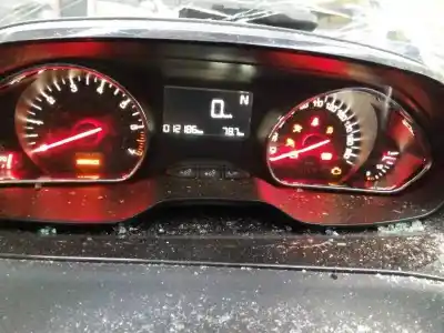 Scrapping Vehicle peugeot 208 style of the year 2015 powered hmz