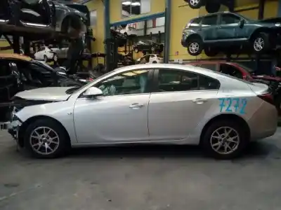 Sloopvoertuig OPEL INSIGNIA BERLINA Selective van het jaar 2014 aangedreven A20DTE