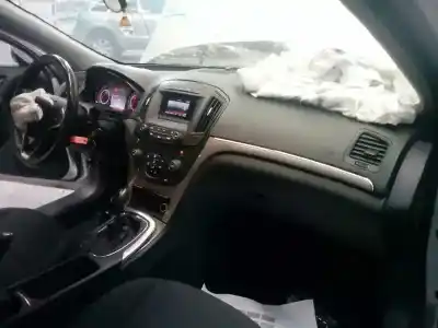 Sloopvoertuig opel insignia berlina selective van het jaar 2014 aangedreven a20dte