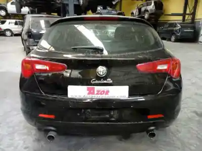 Здавання транспортного засобу alfa romeo giulietta (191) distinctive року 2012 потужний 940a5000 Здавання транспортного засобу alfa romeo giulietta (191) distinctive року 2012 потужний 940a5000