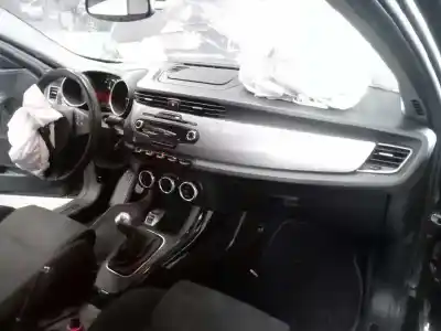 Здавання транспортного засобу alfa romeo giulietta (191) distinctive року 2012 потужний 940a5000 Здавання транспортного засобу alfa romeo giulietta (191) distinctive року 2012 потужний 940a5000