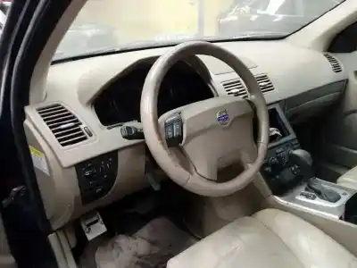 Scrapping Vehicle volvo xc90 i (275) d5 awd of the year 2002 powered d5244t