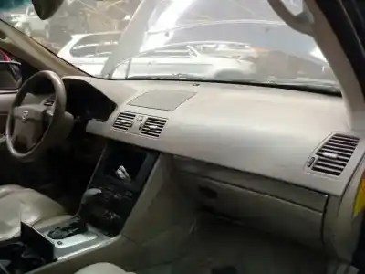 Scrapping Vehicle volvo xc90 i (275) d5 awd of the year 2002 powered d5244t