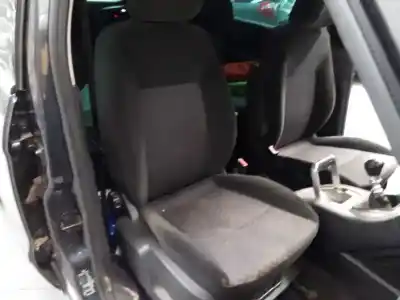 Vehicul casat ford galaxy (ca1) trend al anului 2006 alimentat qywa