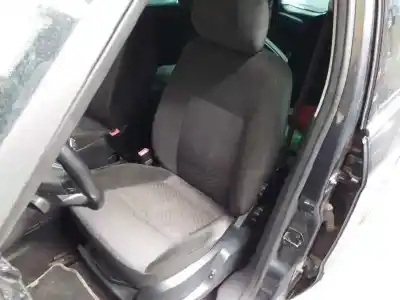 Vehicul casat ford galaxy (ca1) trend al anului 2006 alimentat qywa