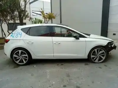 Здавання транспортного засобу SEAT LEON (5F1) FR року 2016 потужний CRMB Здавання транспортного засобу SEAT LEON (5F1) FR року 2016 потужний CRMB