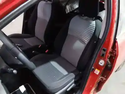 Sloopvoertuig toyota yaris hsd active van het jaar 2017 aangedreven 1nzfxe