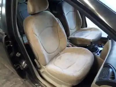 Veículo de Sucata citroen c5 berlina 2.0 exclusive do ano 2006 alimentado d-rhr