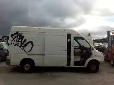 Scrapping Vehicle MERCEDES-BENZ SPRINTER (W901,W904) CAJA CERR. 210 D (901.4/902.461-462) of the year 2001 powered 602980