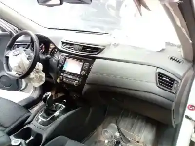 Sloopvoertuig nissan x-trail (t32) n-connecta 4x4 van het jaar 2017 aangedreven m9r