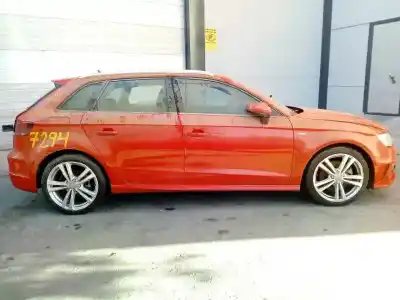 Veicolo di demolizione AUDI A3 SPORTBACK (8VA) Attraction quattro dell'anno 2015 alimentato CUNA