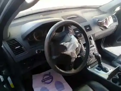 Veículo de Sucata volvo xc90 d5 executive (7 asientos) (136kw) do ano 2006 alimentado d5244t4