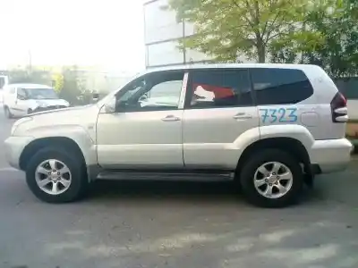 Здавання транспортного засобу TOYOTA LAND CRUISER (J12) 3.0 D-4D (KDJ120) року 2004 потужний 1KDFTV