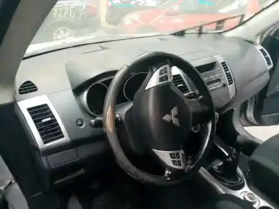 Scrapping Vehicle mitsubishi outlander (cw0) 2.0 di-d intense of the year 2007 powered bsy