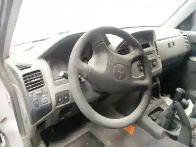 Здавання транспортного засобу mitsubishi montero (v60/v70) 3.2 di-d avance року 2001 потужний 4m41