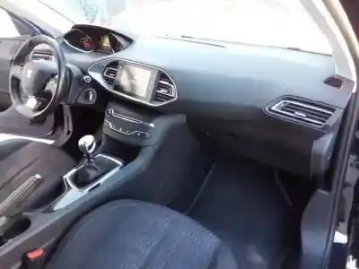 Veículo de Sucata peugeot 308 sw active do ano 2013 alimentado 9hc