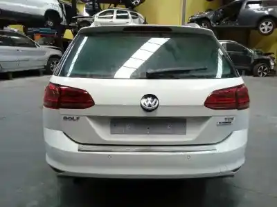 Veículo de Sucata volkswagen golf vii variant (bv5) sport bmt do ano 2016 alimentado cxxb