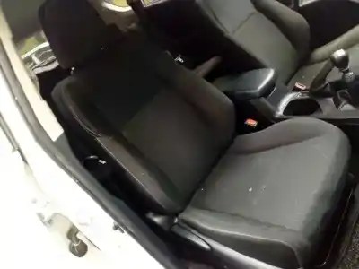 Veicolo di demolizione toyota rav 4 advance dell'anno 2014 alimentato 1adftv