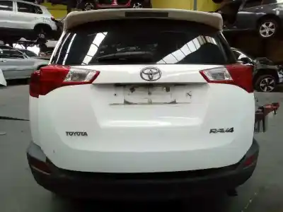 Veicolo di demolizione toyota rav 4 advance dell'anno 2014 alimentato 1adftv
