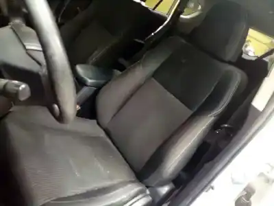 Veicolo di demolizione toyota rav 4 advance dell'anno 2014 alimentato 1adftv