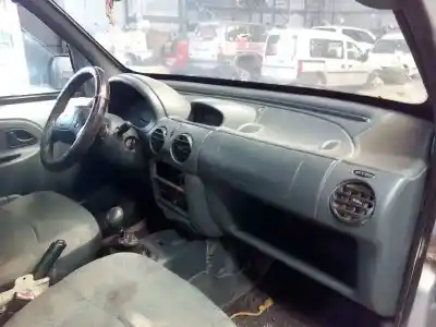 Здавання транспортного засобу renault kangoo (f/kc0) alize року 1999 потужний f8q630